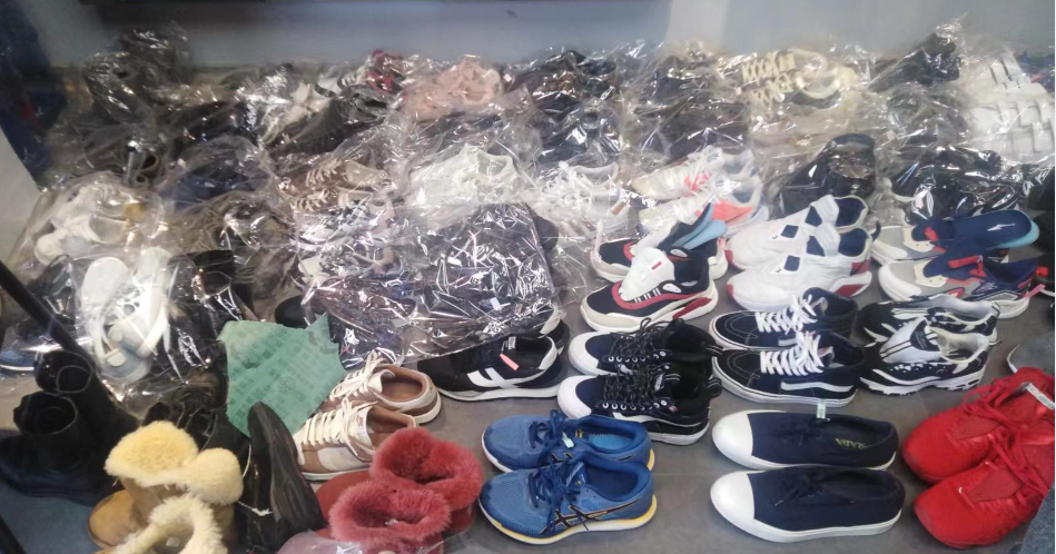 幸福小帮手，推动社区鞋品洗护的实践者！